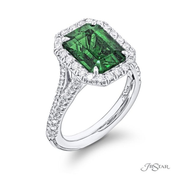 Emerald Engagement Ring 3.0 ct. Emerald Cut certified