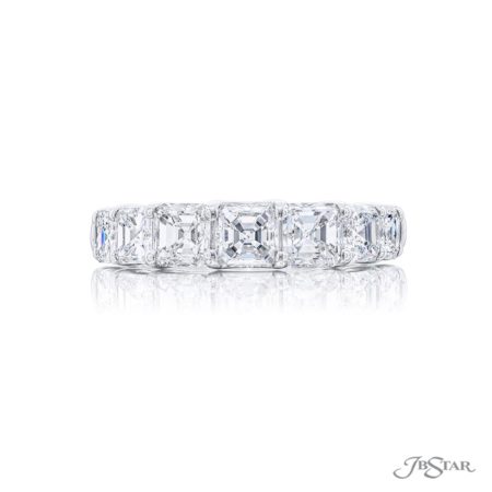 Elegance Elevated | Classic Single-Row Square Emerald-Cut Diamond Band in Pure Platinum Elegance Elevated | Classic Single-Row Square Emerald-Cut Diamond Band in Pure Platinum