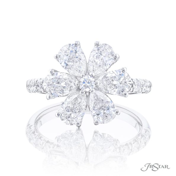 Flower diamond ring pear and round diamonds