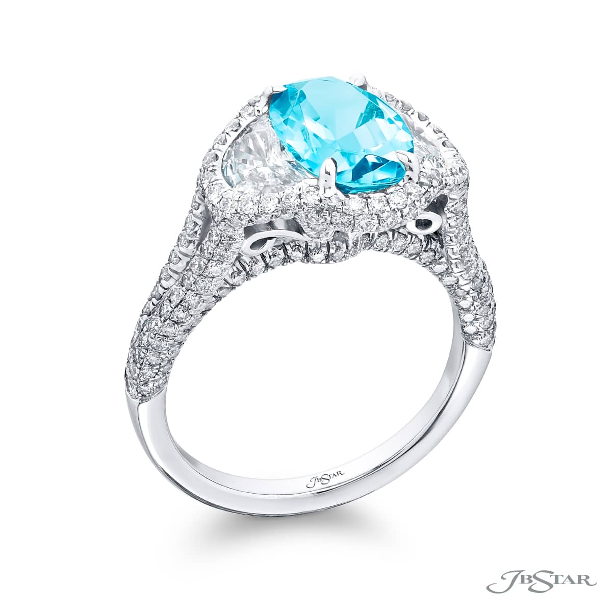 Platinum 2.44 ct Green Sapphire and Diamond Ring Platinum 2.44 ct Green Sapphire and Diamond Ring